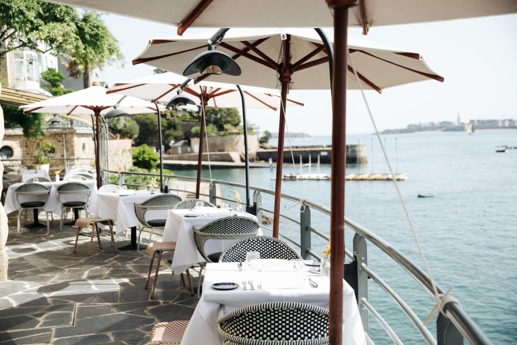 terrasse restaurant castelbrac